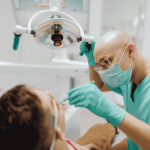 Tratamiento dental preventivo realizado por dentistas en Curicó especializados